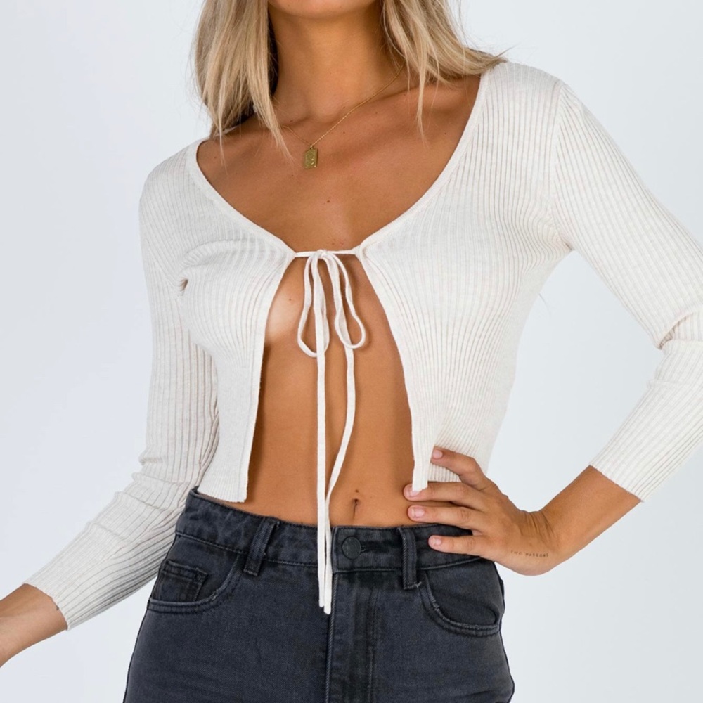 XS / S BEIGE CUDAL TOP PRINCESS POLLY
